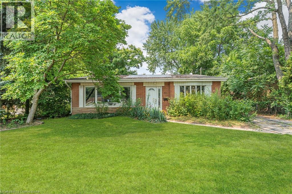 Photo 28 of 611 Pinegrove Road, Oakville ON