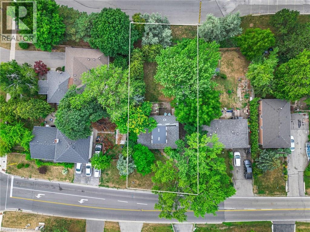 Photo 37 of 611 Pinegrove Road, Oakville ON