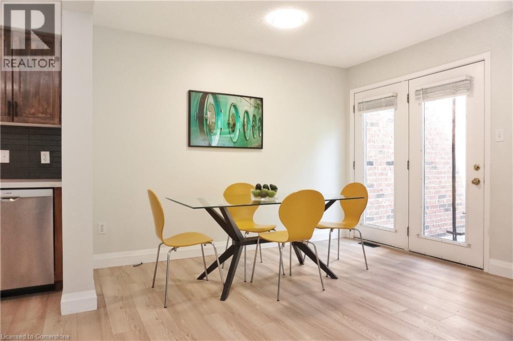 Photo 30 of 470 Annapolis Court, Waterloo ON