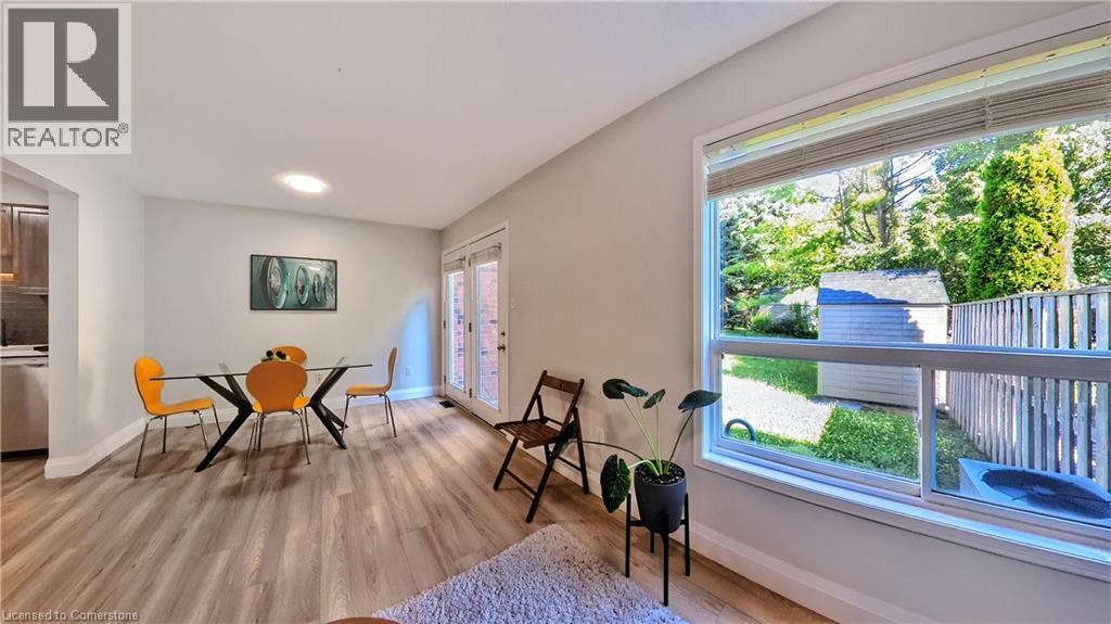 Photo 4 of 470 Annapolis Court, Waterloo ON