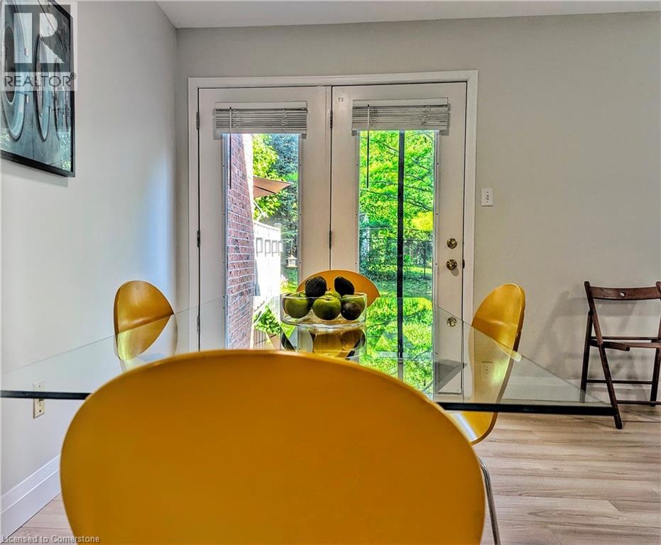 Photo 19 of 470 Annapolis Court, Waterloo ON