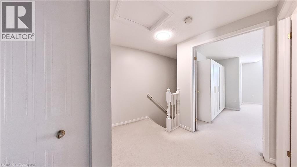 Photo 31 of 470 Annapolis Court, Waterloo ON