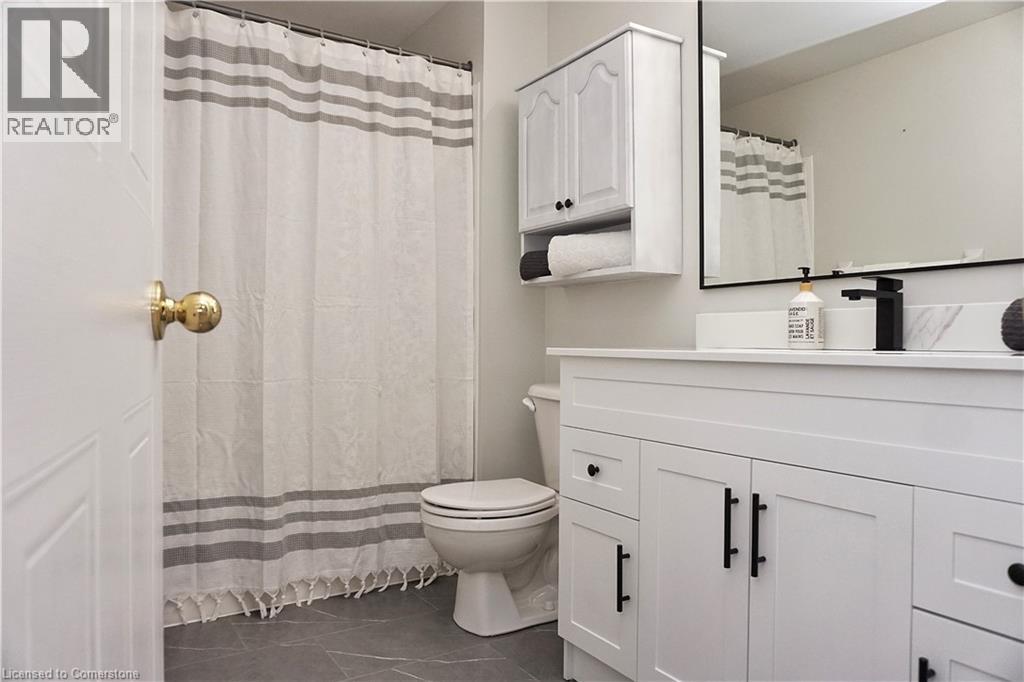 Photo 47 of 470 Annapolis Court, Waterloo ON