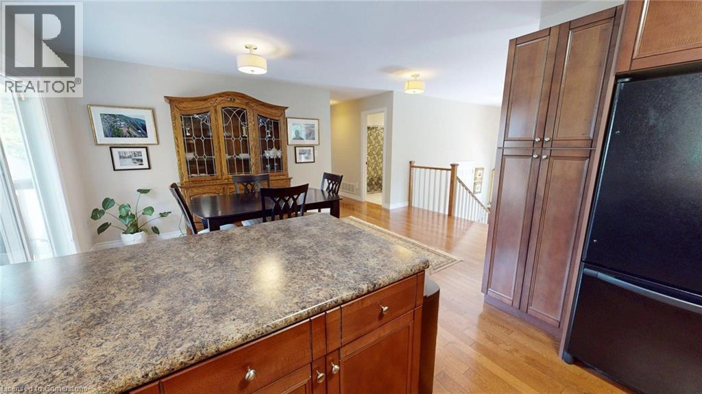 Photo 19 of 1680 Timmins Avenue, Innisfil ON