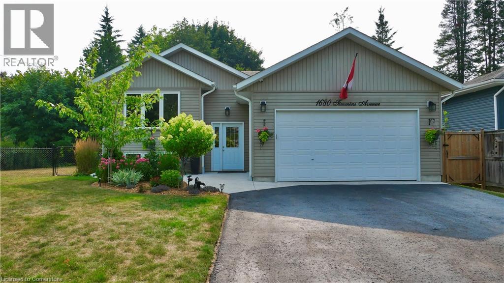 Photo 10 of 1680 Timmins Avenue, Innisfil ON
