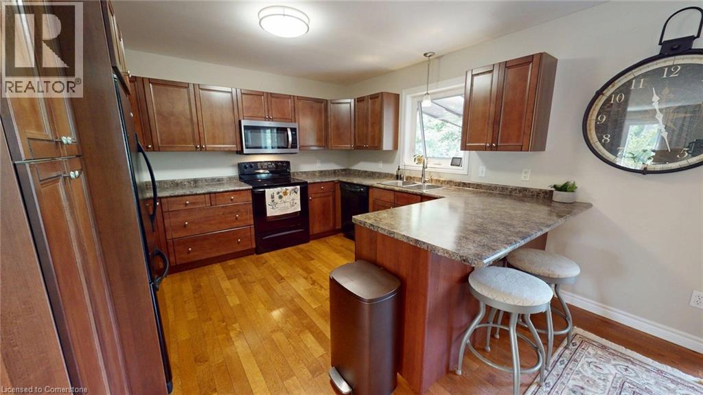 Photo 31 of 1680 Timmins Avenue, Innisfil ON