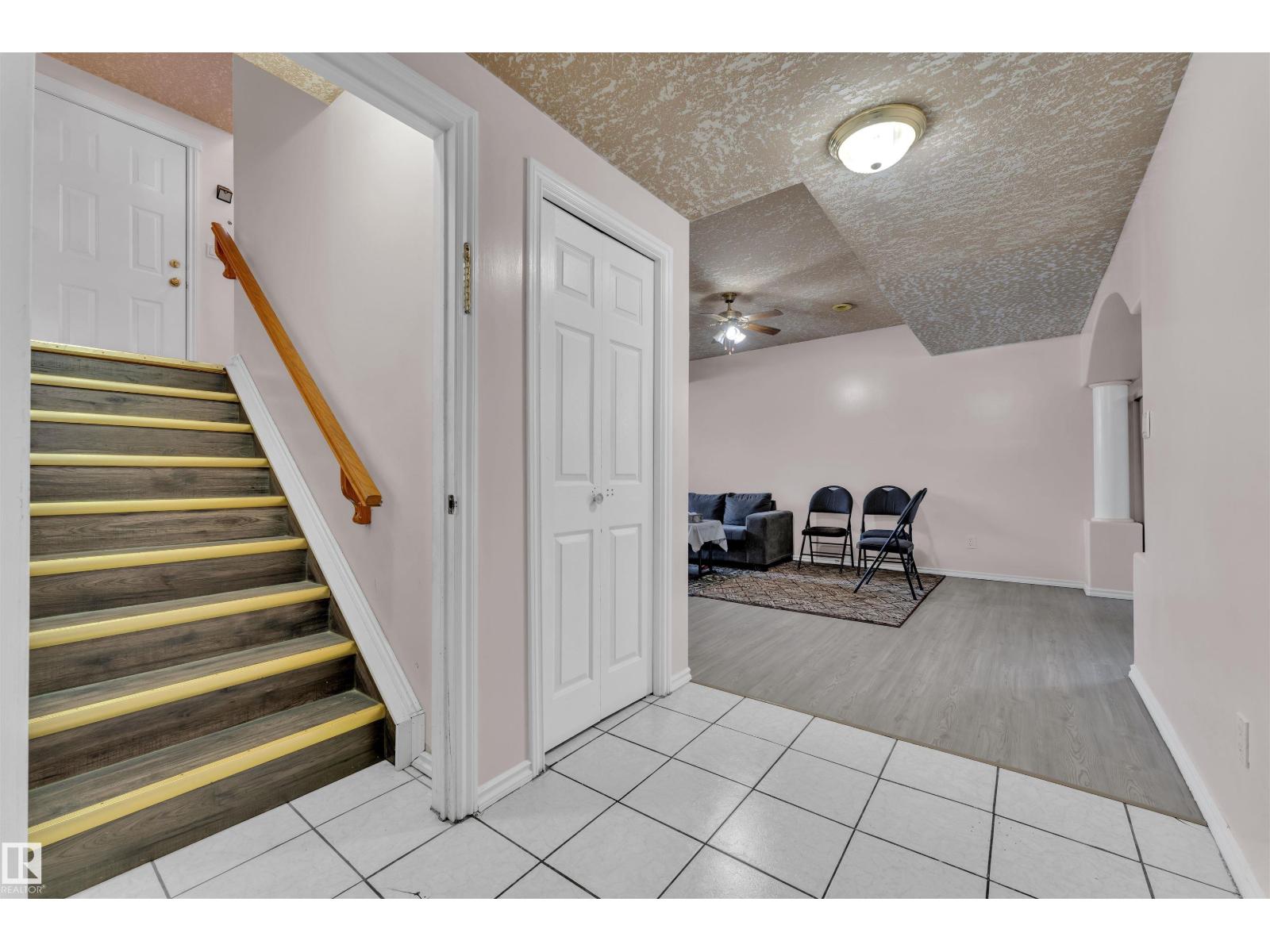 Photo 25 of 723 Kirkness Rd Nw, Edmonton AB