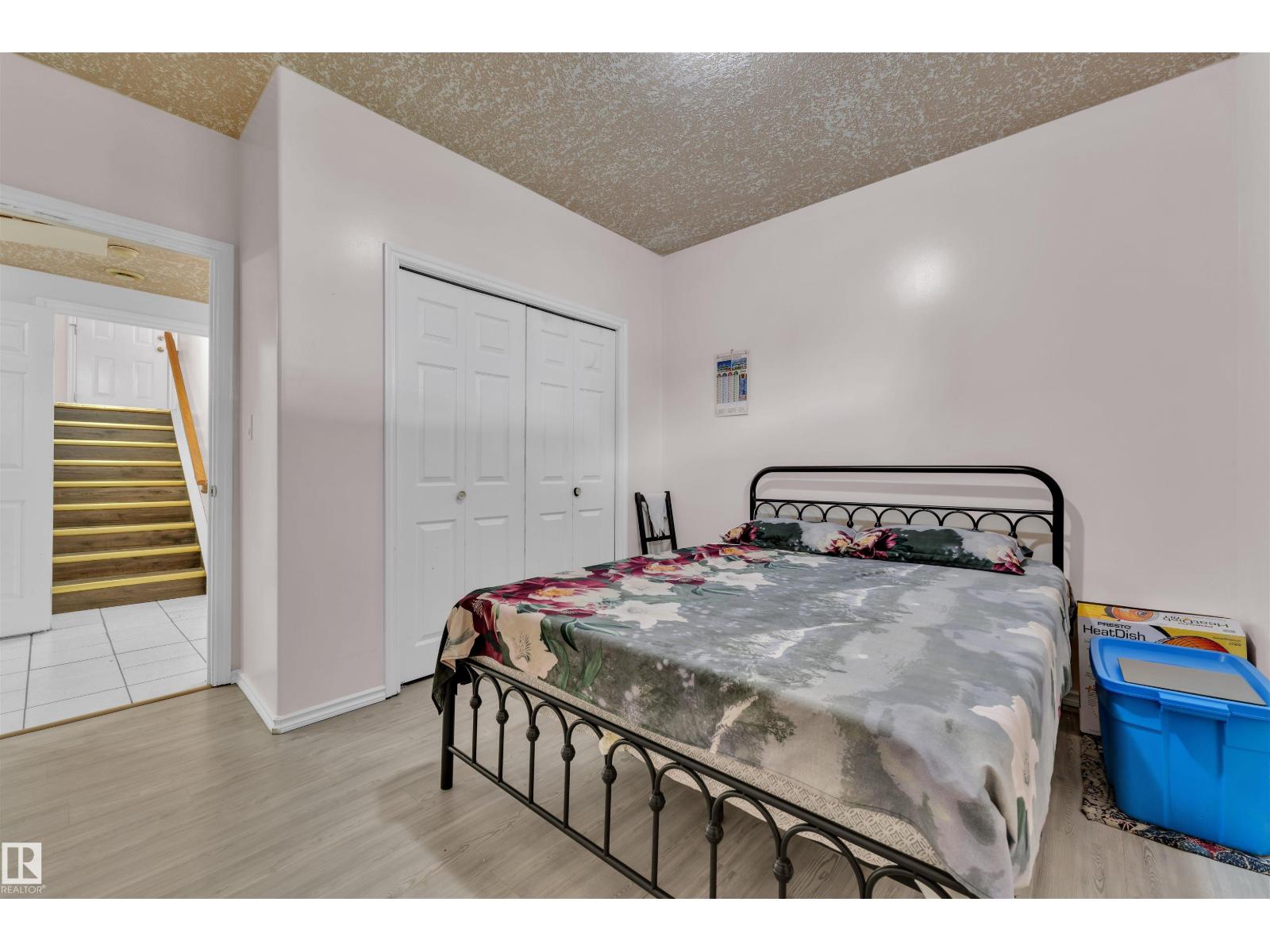 Photo 33 of 723 Kirkness Rd Nw, Edmonton AB