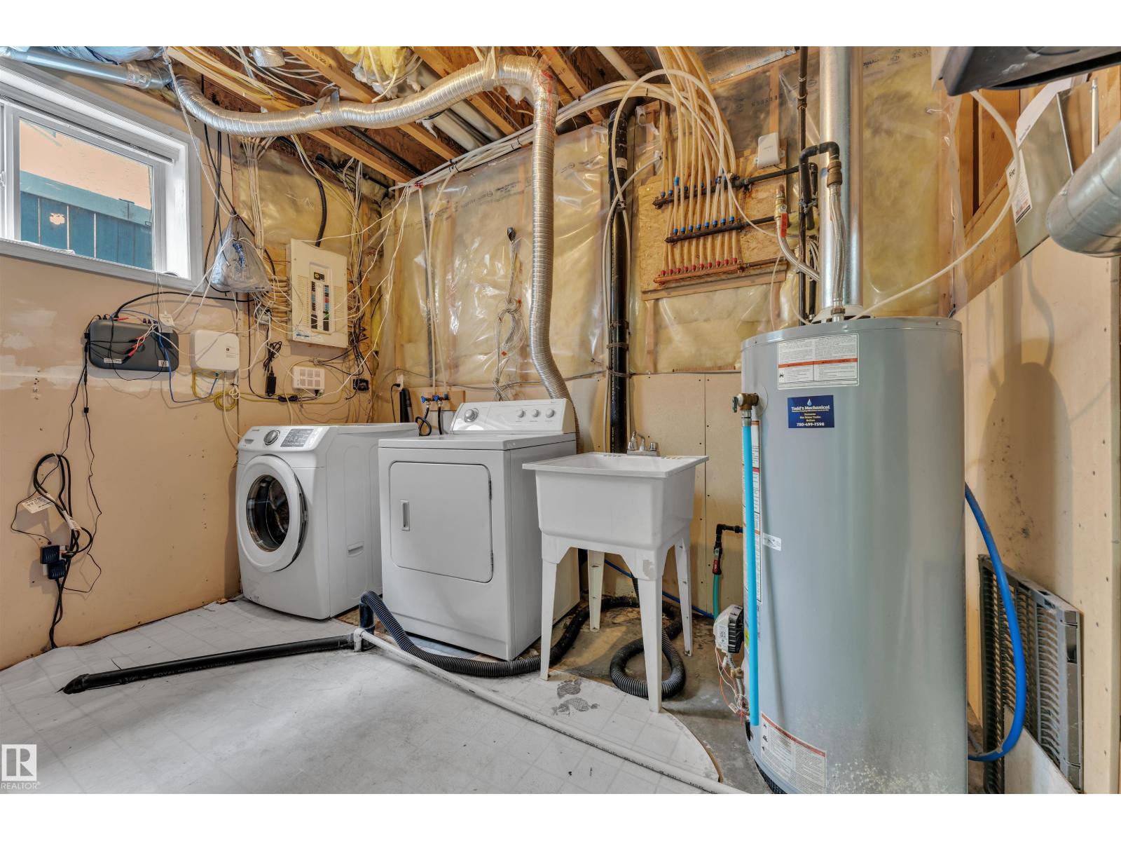 Photo 36 of 723 Kirkness Rd Nw, Edmonton AB