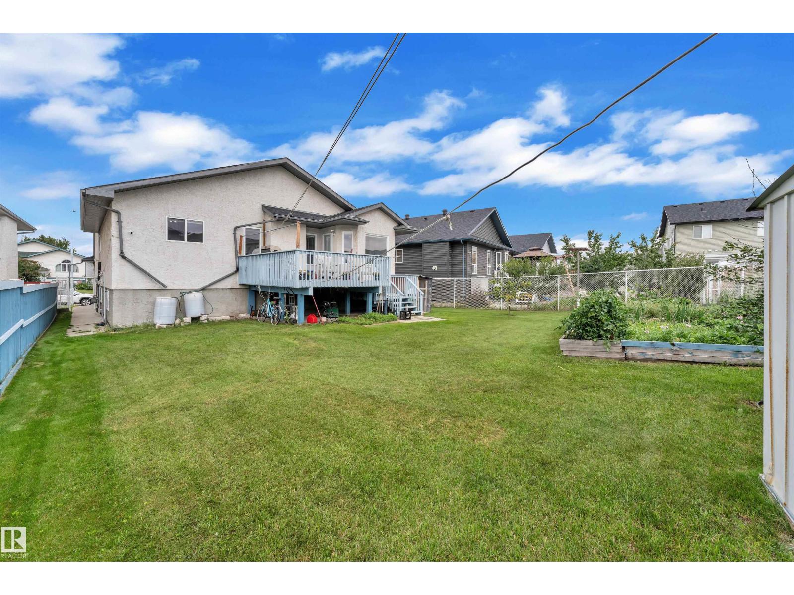 Photo 37 of 723 Kirkness Rd Nw, Edmonton AB