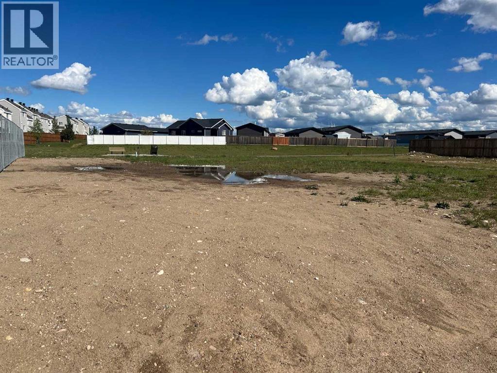 Photo 4 of 128 Beattie Road, Fort Mcmurray AB