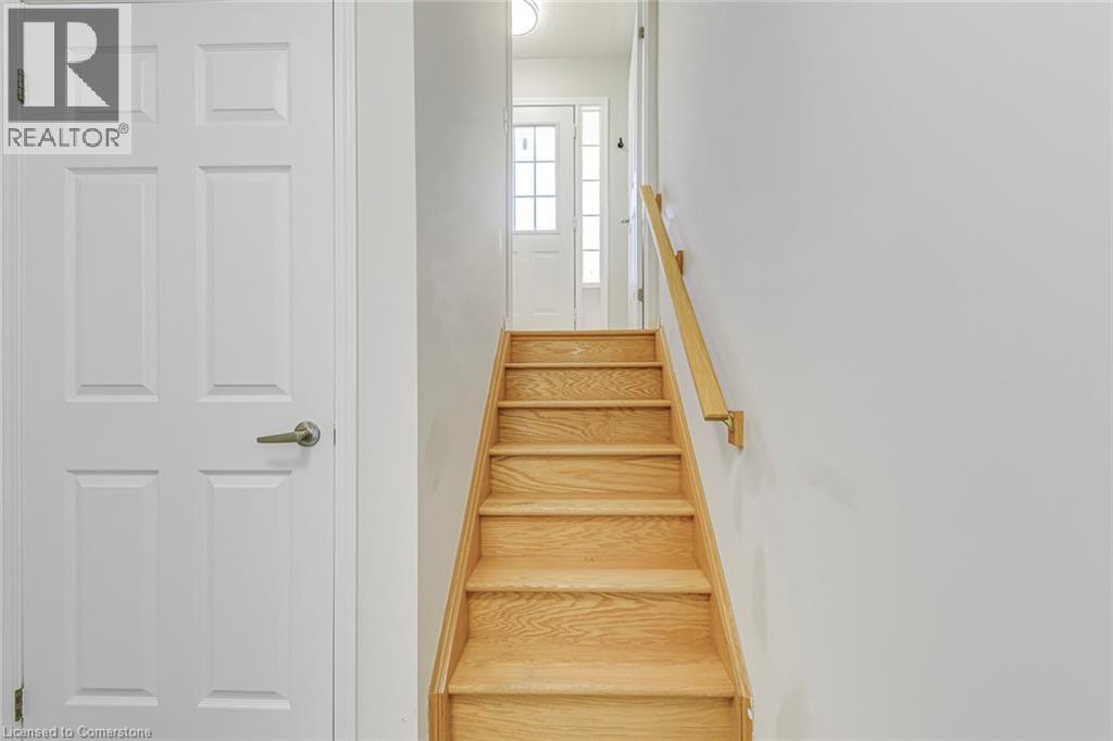 Photo 37 of 2872 Garnethill Way, Oakville ON