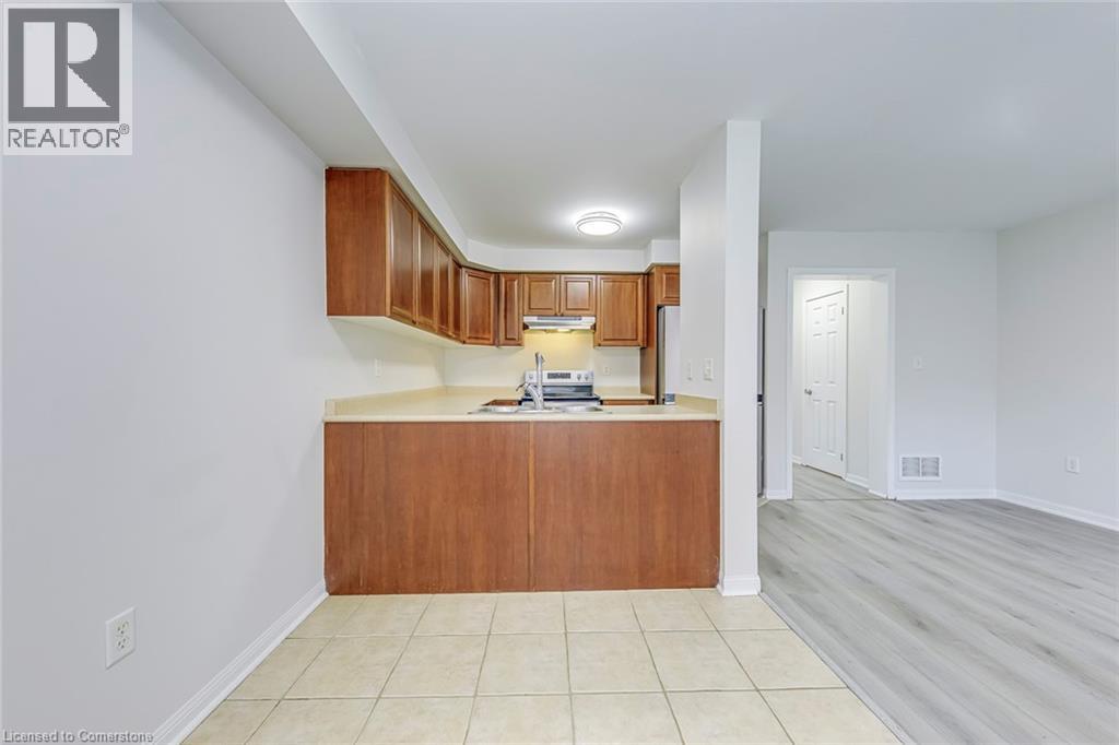Photo 35 of 2872 Garnethill Way, Oakville ON