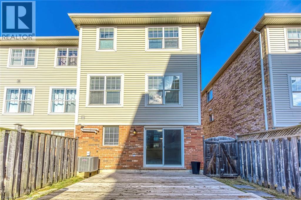Photo 31 of 2872 Garnethill Way, Oakville ON