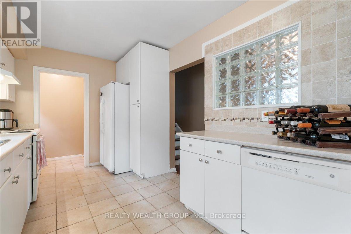 Photo 23 of 53 Northfield Road, Toronto ON