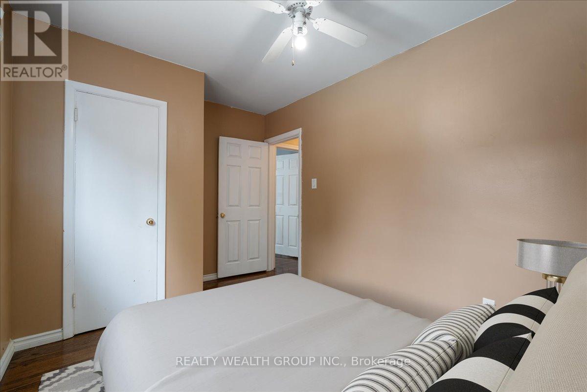 Photo 24 of 53 Northfield Road, Toronto ON