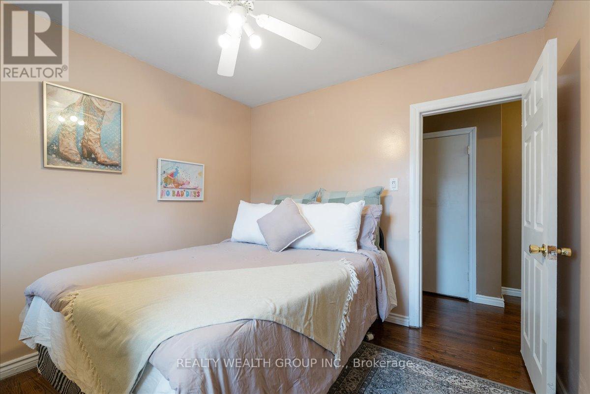Photo 35 of 53 Northfield Road, Toronto ON