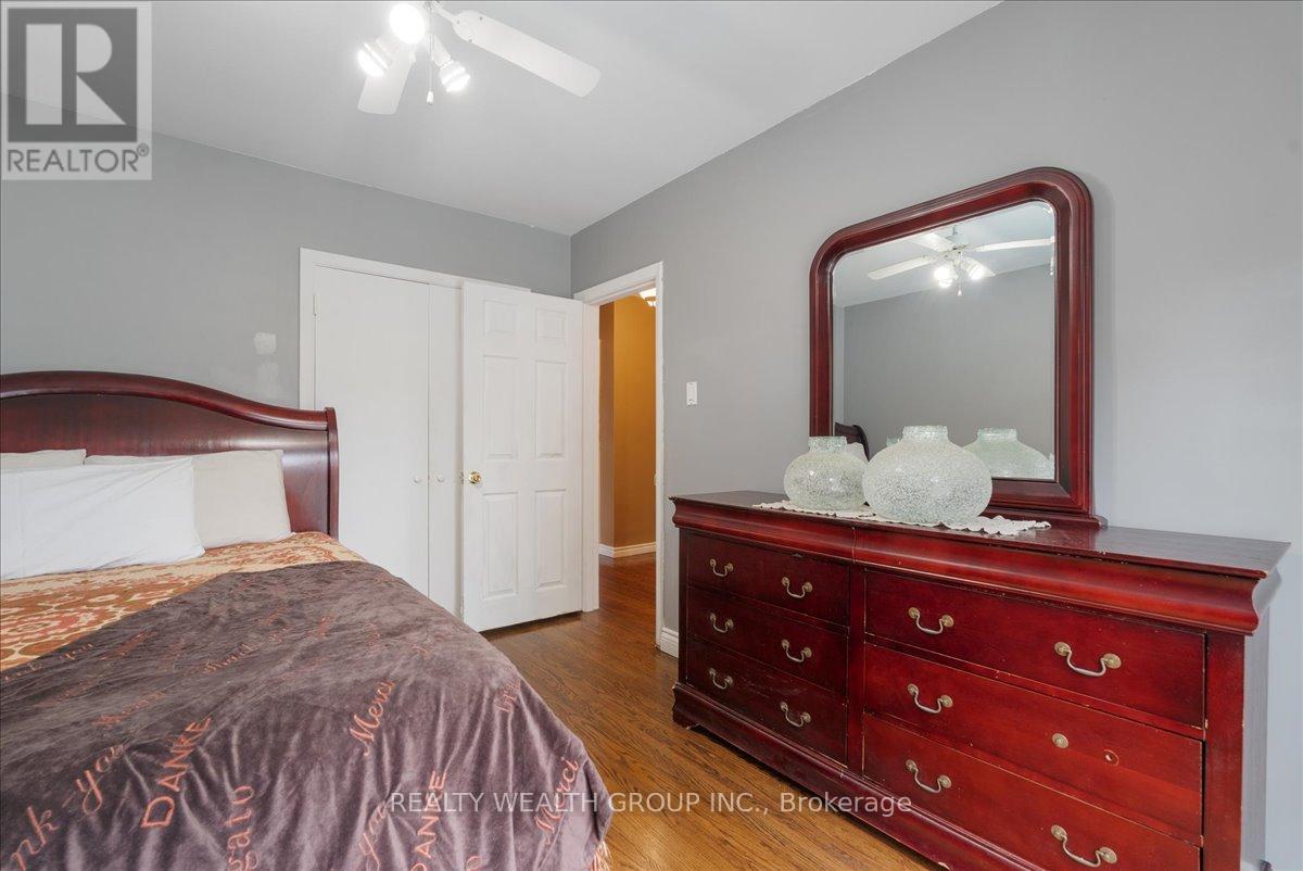 Photo 21 of 53 Northfield Road, Toronto ON
