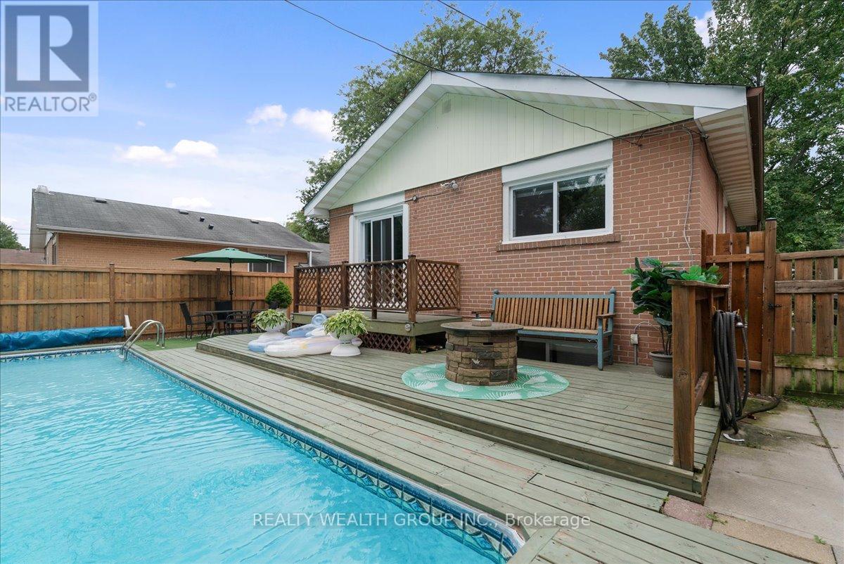 Photo 36 of 53 Northfield Road, Toronto ON