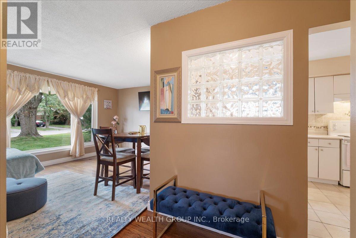 Photo 3 of 53 Northfield Road, Toronto ON