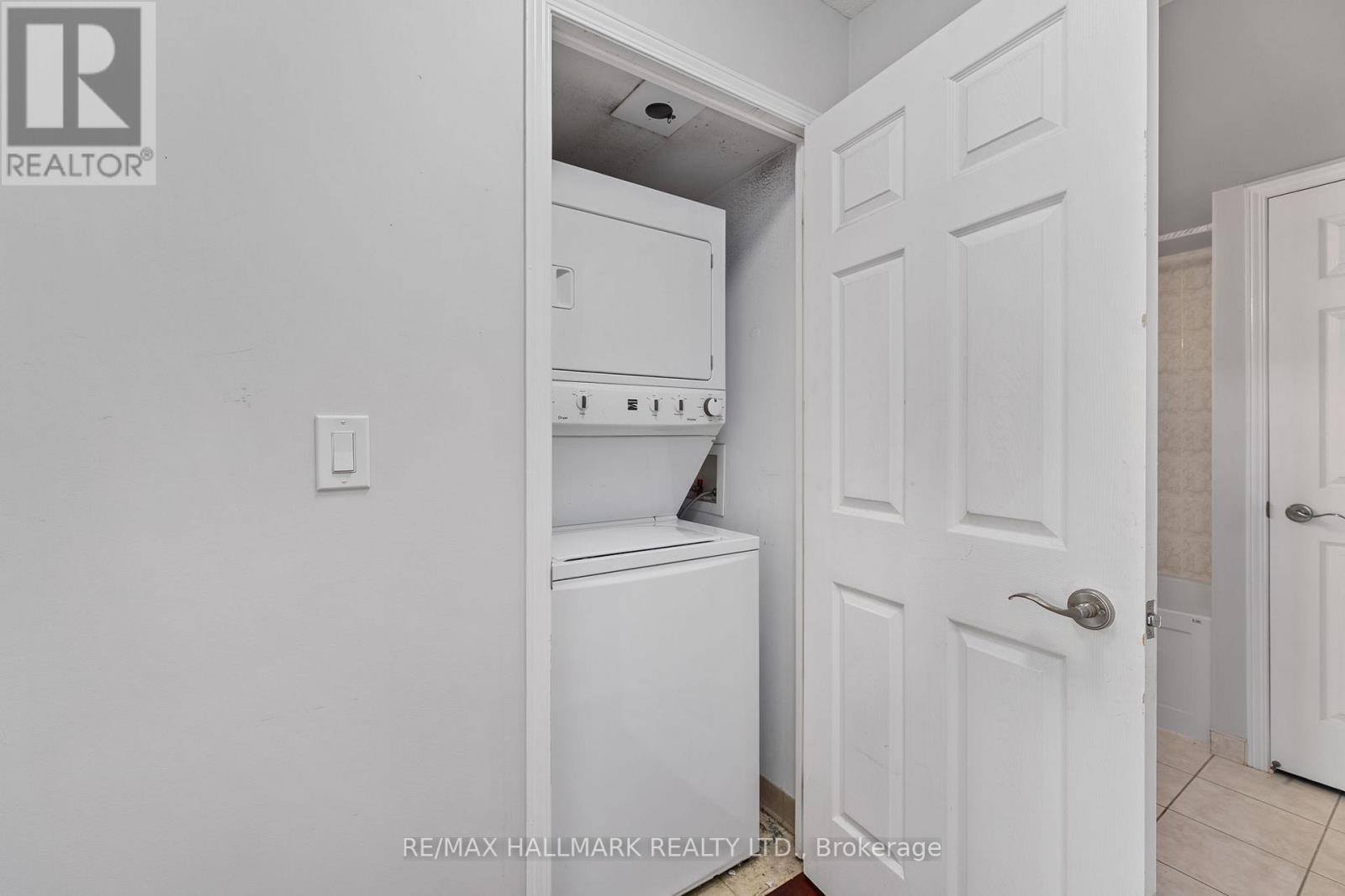 Photo 42 of 909 68 Grangeway Avenue, Toronto ON