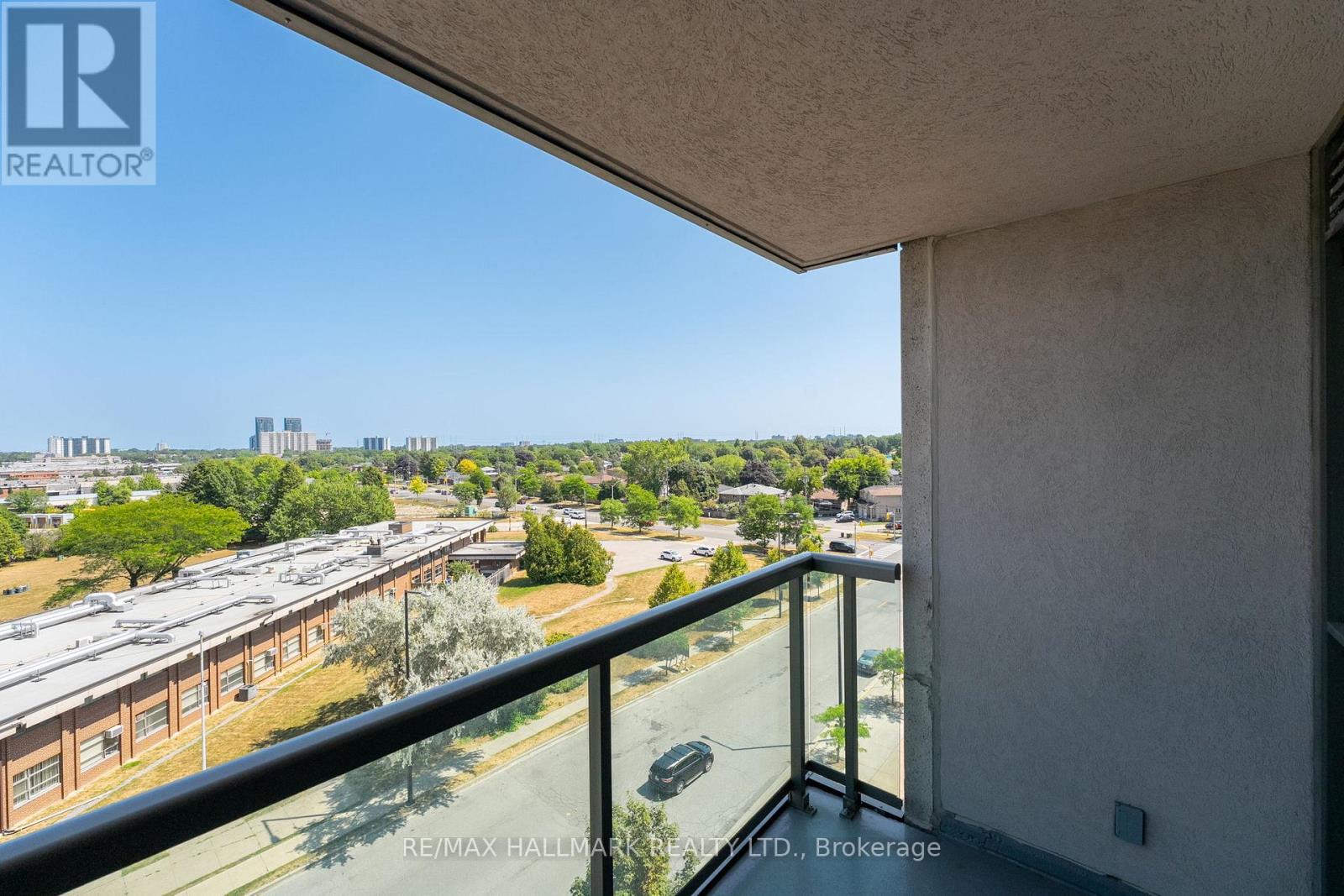 Photo 7 of 909 68 Grangeway Avenue, Toronto ON