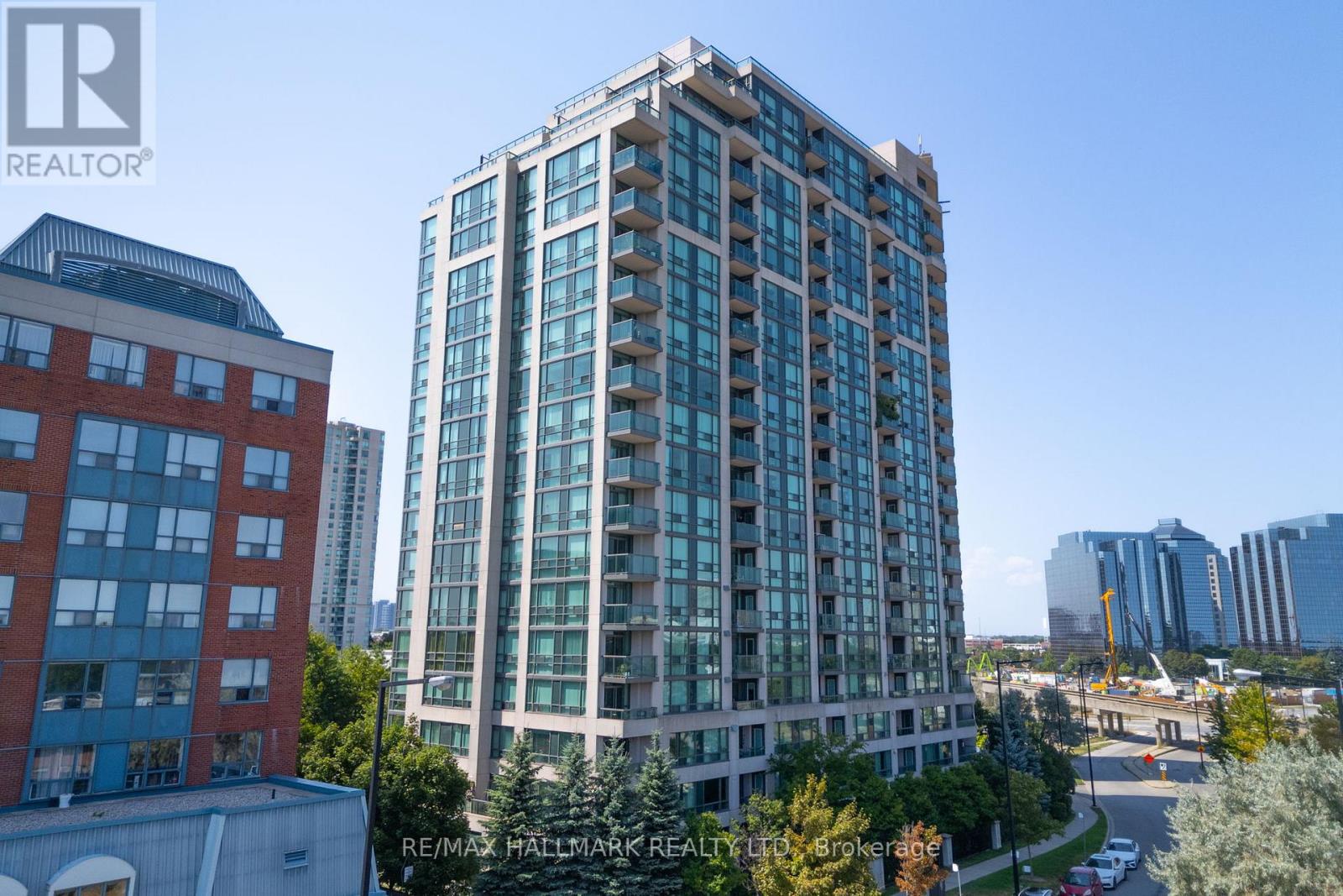 Photo 1 of 909 68 Grangeway Avenue, Toronto ON