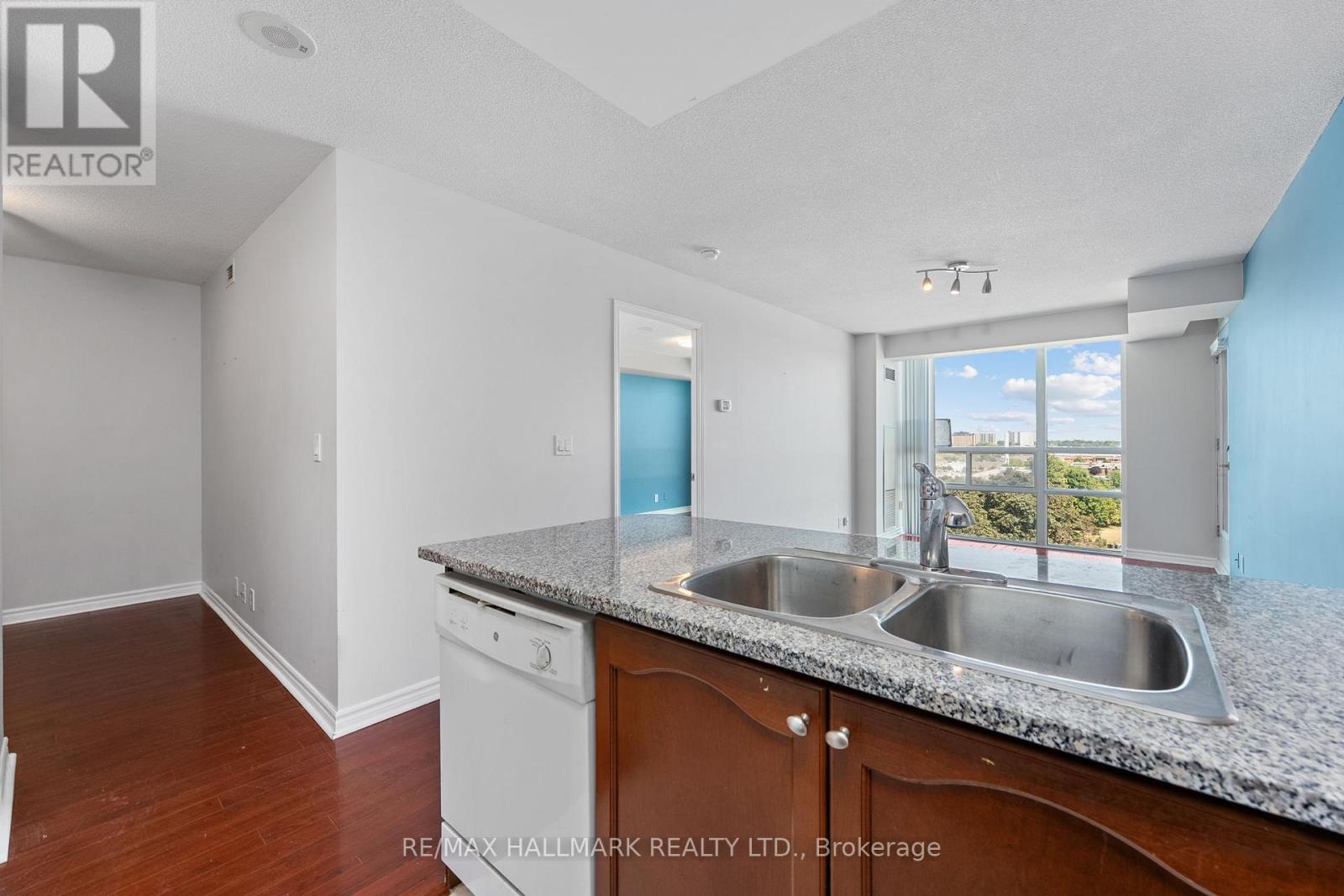 Photo 28 of 909 68 Grangeway Avenue, Toronto ON