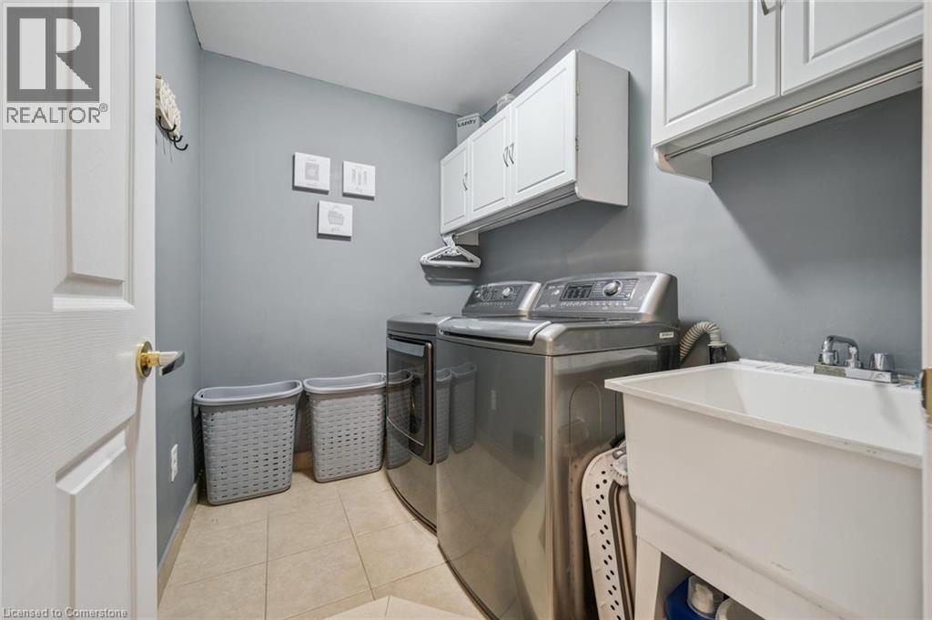Photo 35 of 14 Joywill Court, Brampton ON