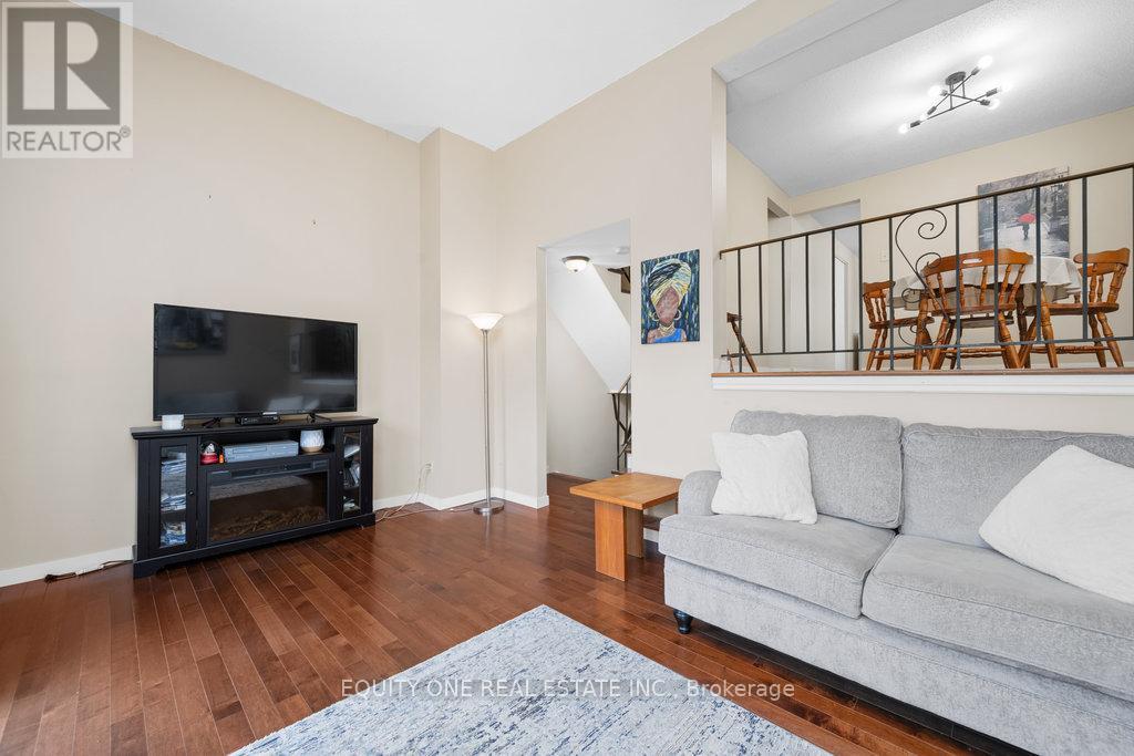 Photo 30 of 5 2 Bertona Street, Ottawa ON