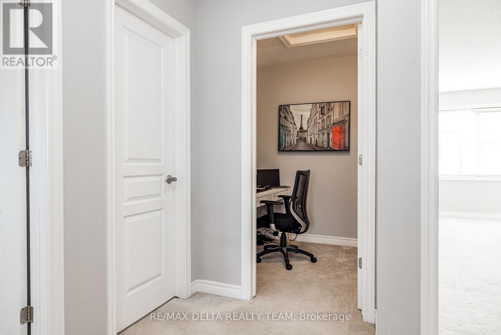 Photo 19 of 218 Enclave Walk, Ottawa ON