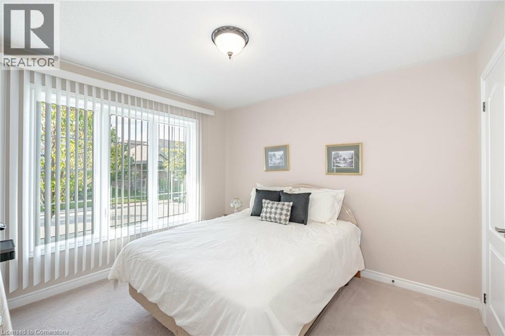 Photo 3 of 17 Lacorra Way, Brampton ON