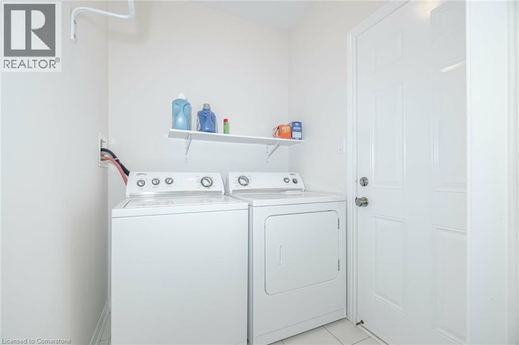 Photo 14 of 17 Lacorra Way, Brampton ON