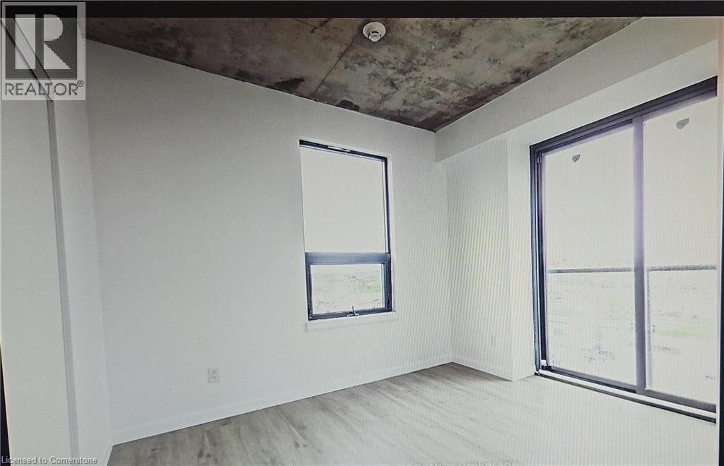 Photo 4 of 7 Erie Avenue Unit 712, Brantford ON