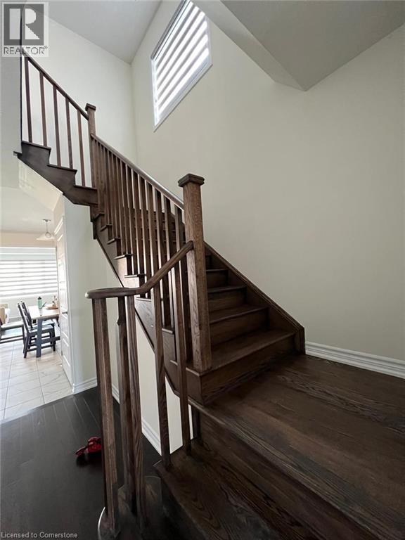 Photo 3 of 275 Gillespie Drive, Brantford ON