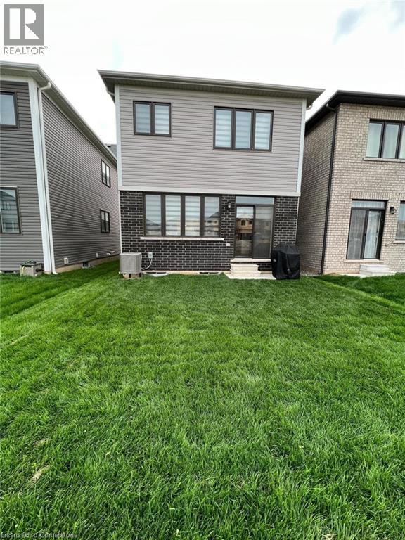 Photo 13 of 275 Gillespie Drive, Brantford ON