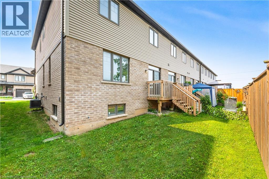 Photo 27 of 1 Tom Brown Drive Unit 23, Paris ON