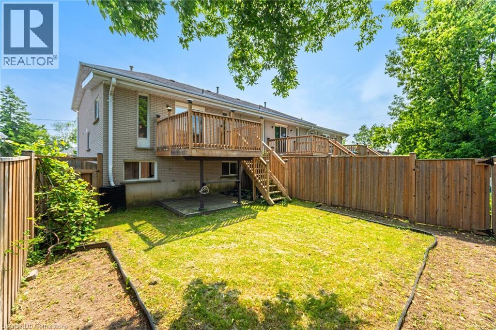 Photo 34 of 50 Albemarle Street, Brantford ON