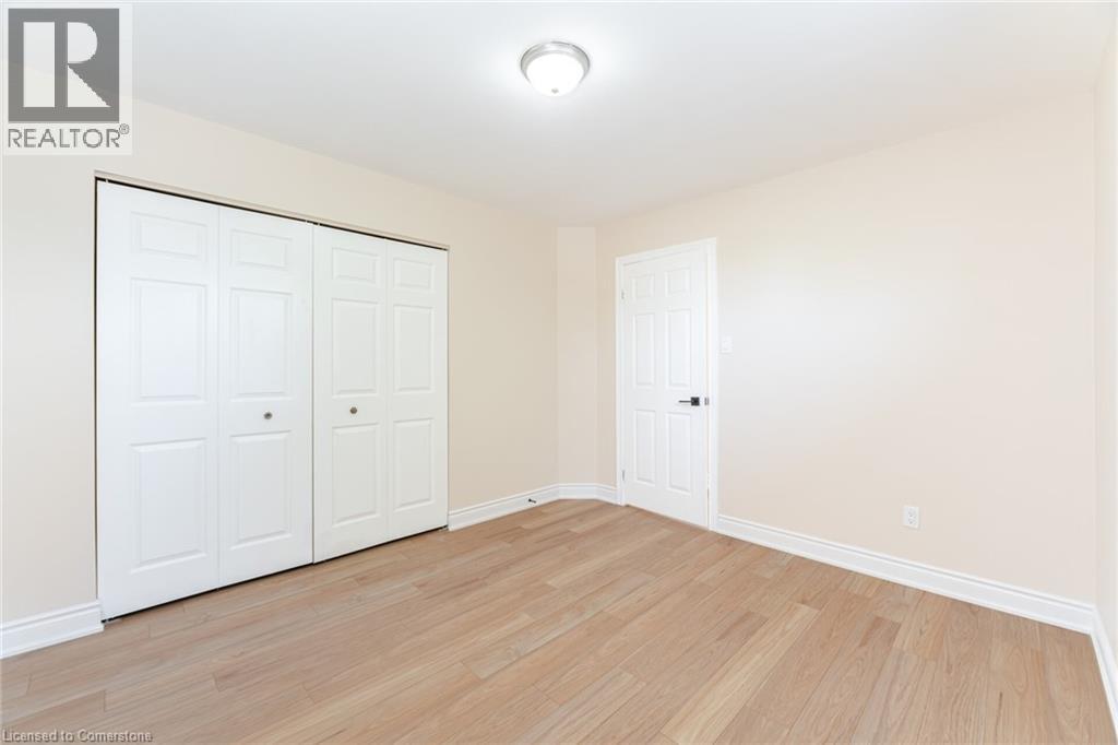 Photo 9 of 50 Albemarle Street, Brantford ON