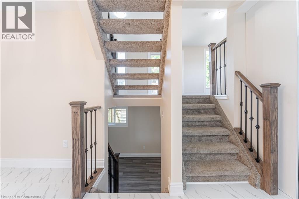 Photo 7 of 50 Albemarle Street, Brantford ON