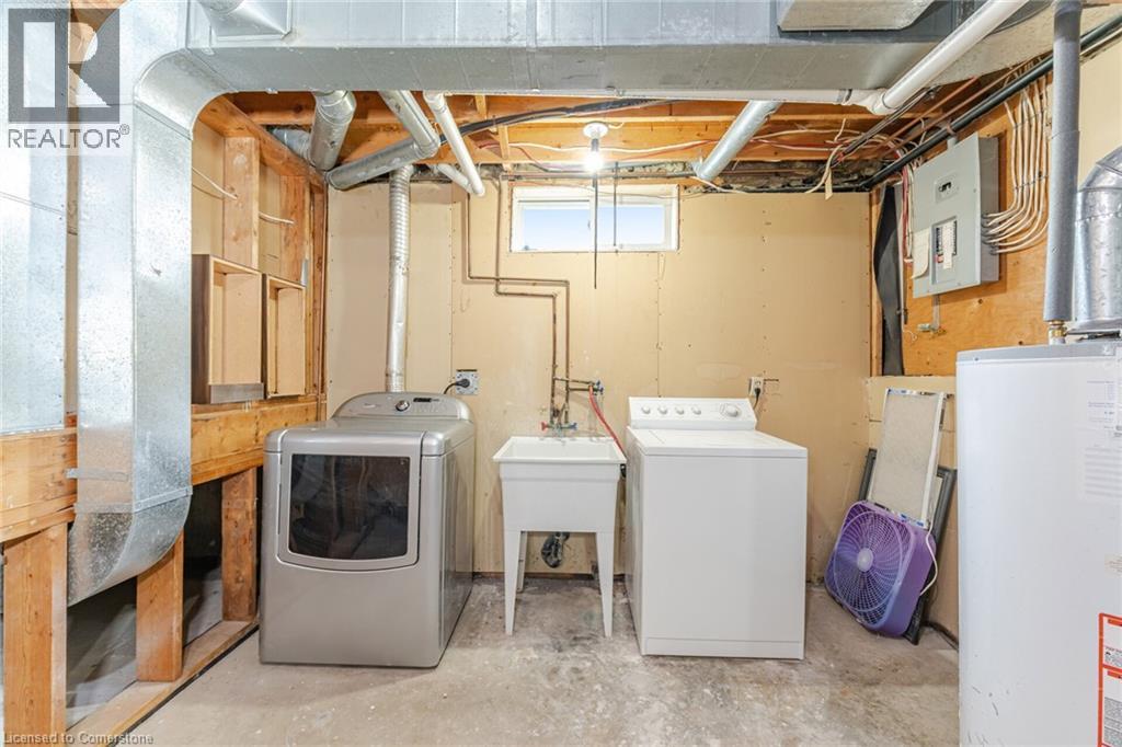 Photo 8 of 50 Albemarle Street, Brantford ON