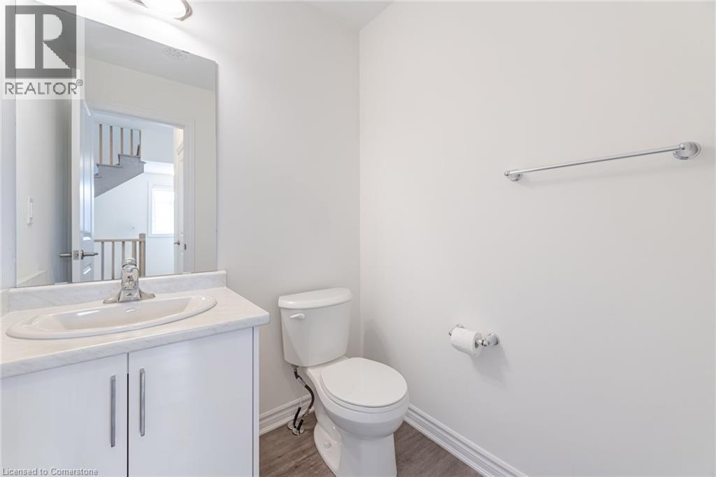 Photo 13 of 305 Garner Road W Unit 13, Ancaster ON