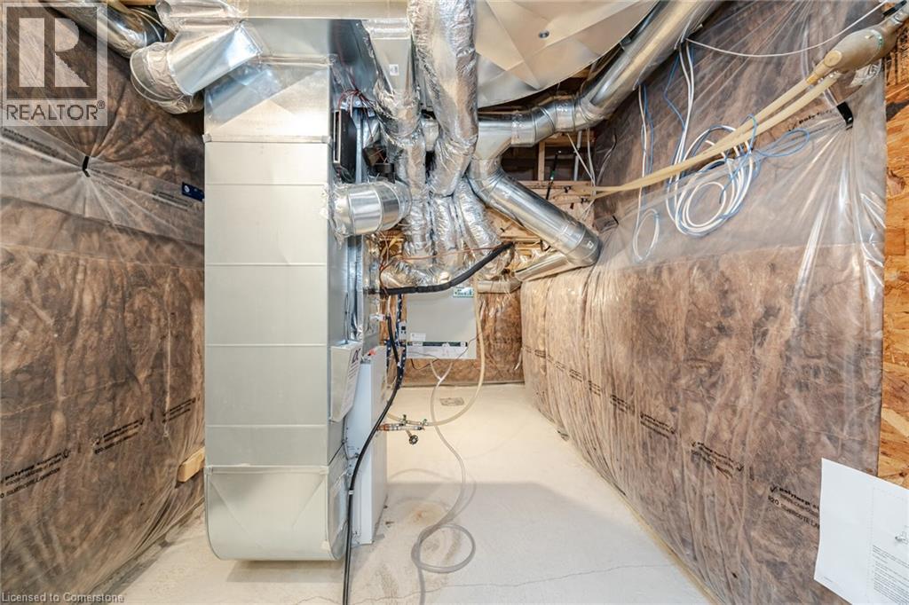 Photo 11 of 305 Garner Road W Unit 13, Ancaster ON