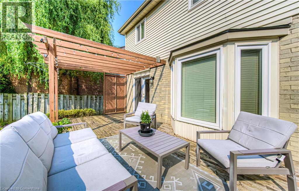 Photo 7 of 582 Drummerhill Crescent, Waterloo ON