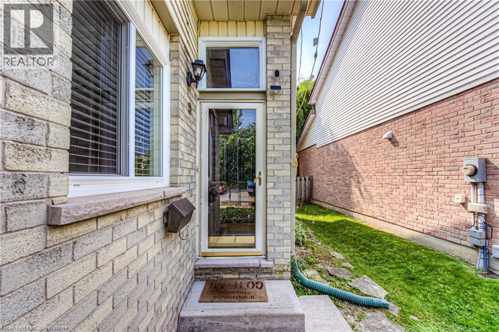 Photo 42 of 582 Drummerhill Crescent, Waterloo ON