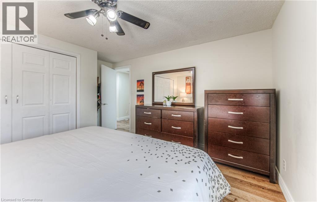 Photo 13 of 582 Drummerhill Crescent, Waterloo ON