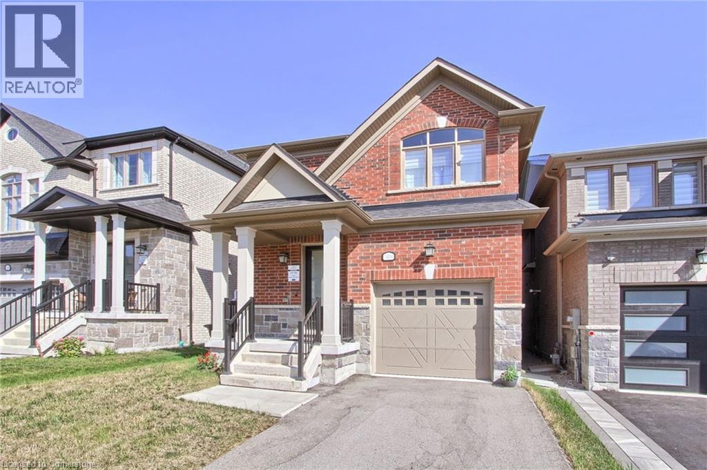 Photo 2 of 1404 Blackmore Street, Innisfil ON