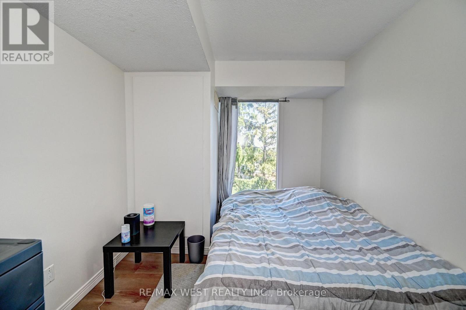 Photo 35 of 705 260 Sheldon Avenue N, Kitchener ON