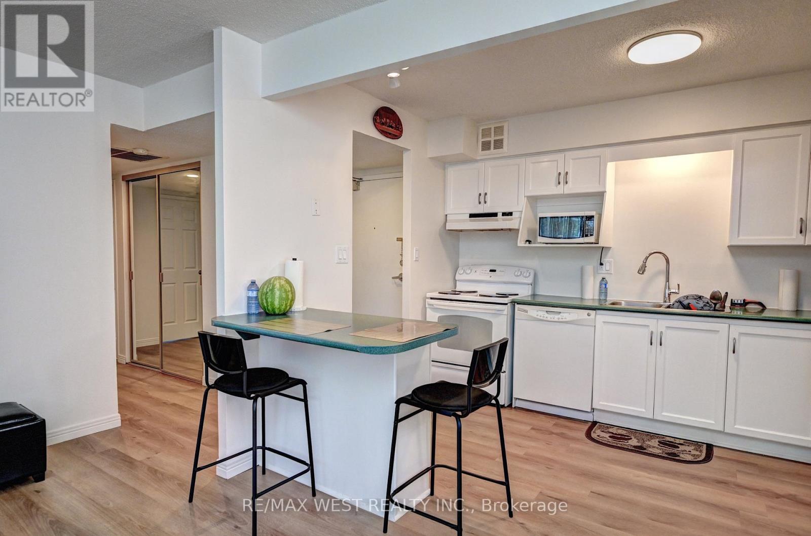 Photo 22 of 705 260 Sheldon Avenue N, Kitchener ON