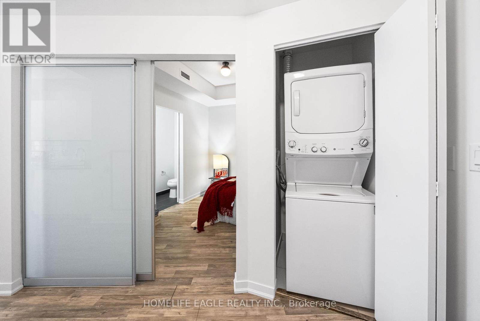 Photo 5 of 706 51 East Liberty Street, Toronto ON